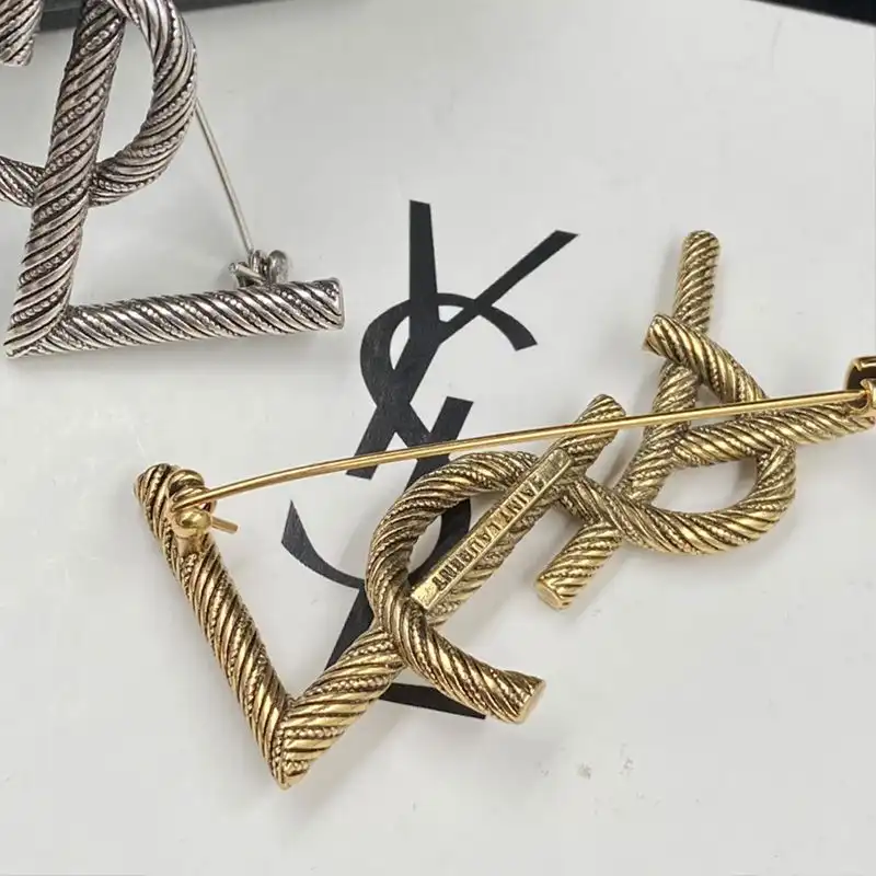 CHEAP Saint Laurent Opyum Brooch In Twisted Metal Gold 0203